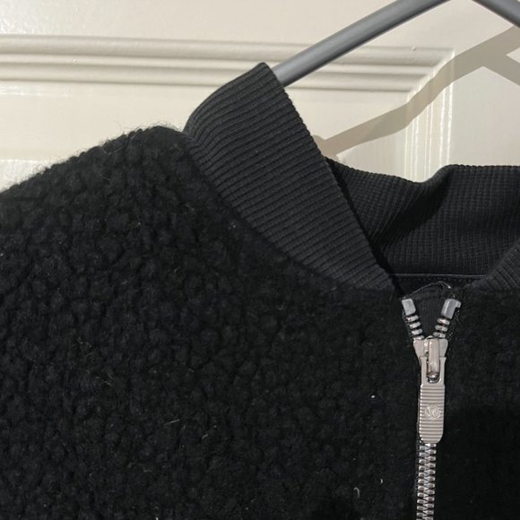 lululemon stand out sherpa jacket - black - Picture 3 of 6